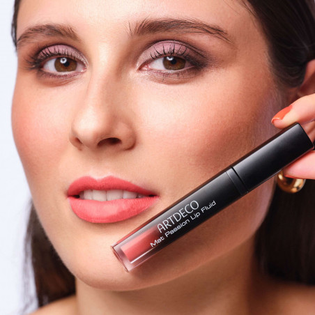 Gloss "Mat Passion Lip Fluid" 67