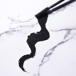 Mascara " Lash Hero Tubing "
