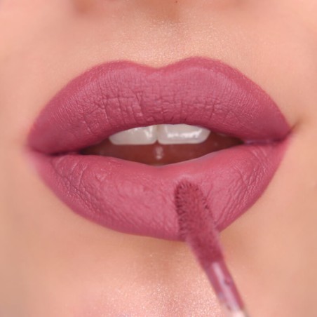 Rouge à Lèvres Liquide " IRL Whipped Lip Crème " Frappuccino