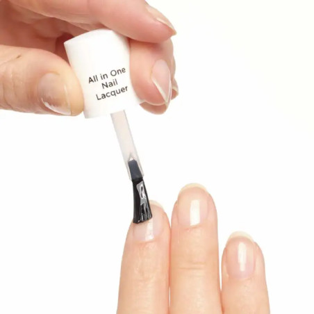 Top Coat " All In One Nail Lacquer "